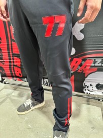 Cal�a Tr�s Amores